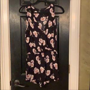 Forever 21 romper size L
